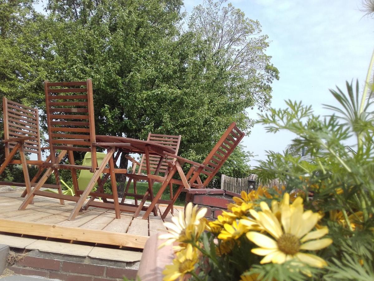Peanuts Hostel & Meer Surendorf Bagian luar foto